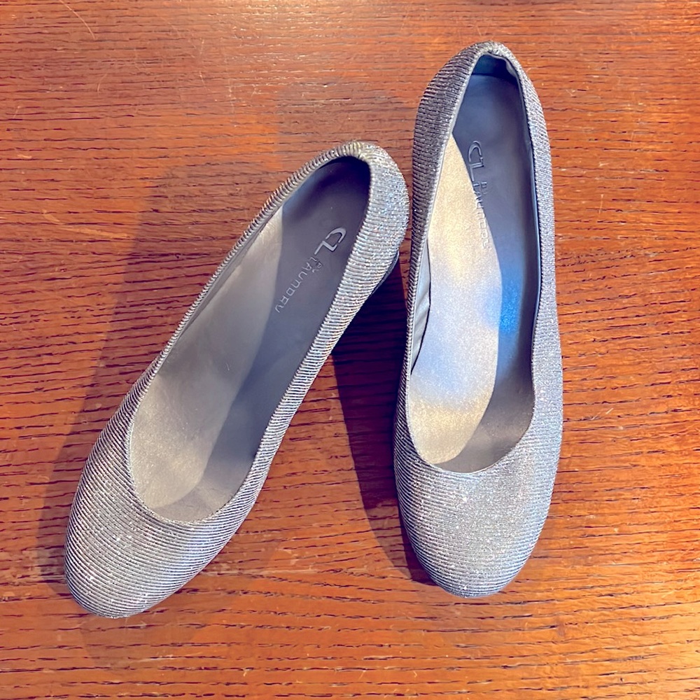 Women’s shoes